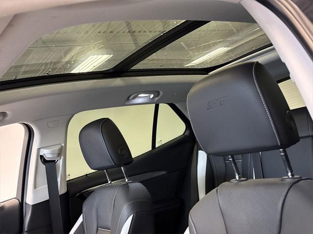 new 2025 Buick Envision car, priced at $40,650