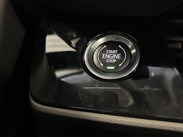 new 2025 Buick Envision car, priced at $40,650