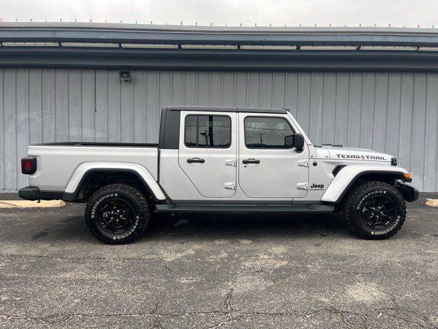 used 2022 Jeep Gladiator car, priced at $34,495