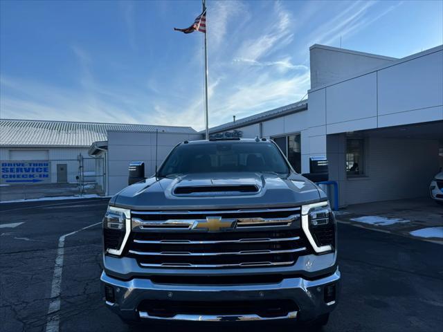 new 2025 Chevrolet Silverado 3500 car, priced at $72,500