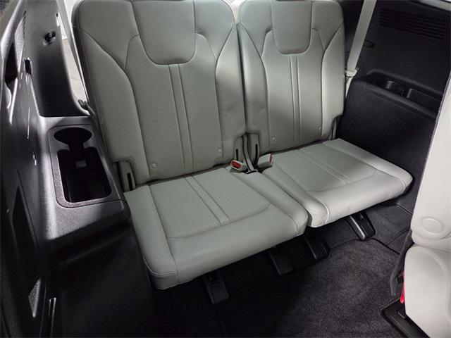 used 2023 Kia Sorento car, priced at $26,091