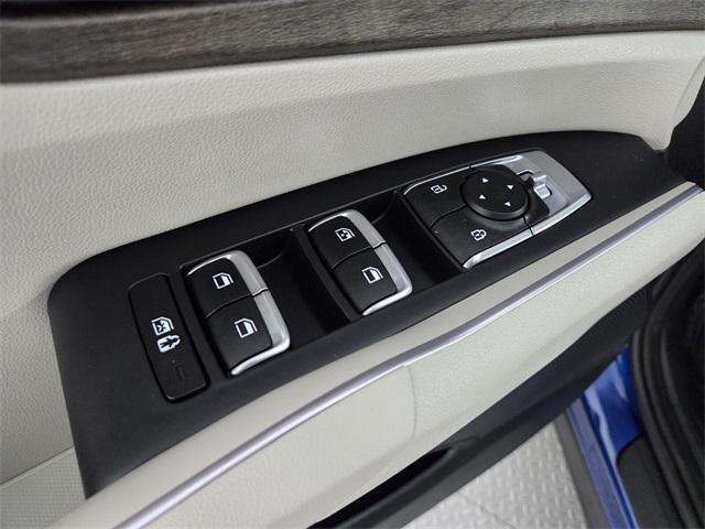 used 2023 Kia Sorento car, priced at $26,091