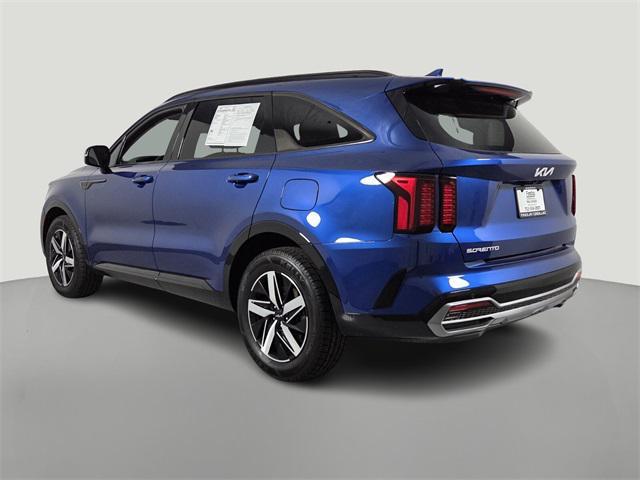 used 2023 Kia Sorento car, priced at $26,091
