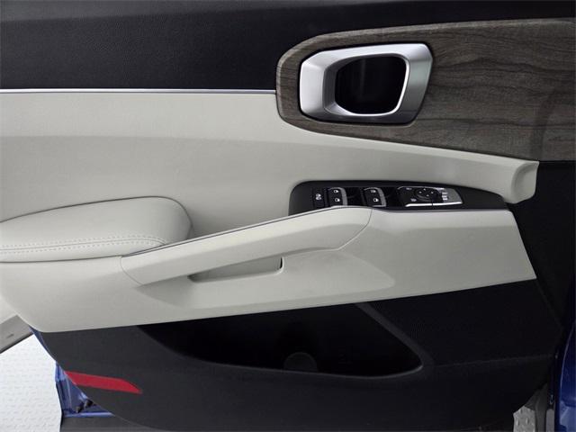 used 2023 Kia Sorento car, priced at $26,091