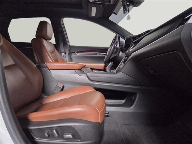 used 2021 Cadillac XT5 car, priced at $26,699
