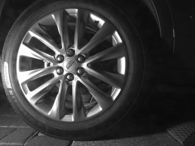 used 2019 Cadillac XT5 car, priced at $23,618