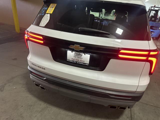 used 2025 Chevrolet Traverse car, priced at $36,199
