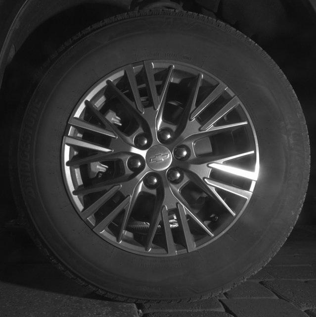 used 2025 Chevrolet Traverse car, priced at $36,199