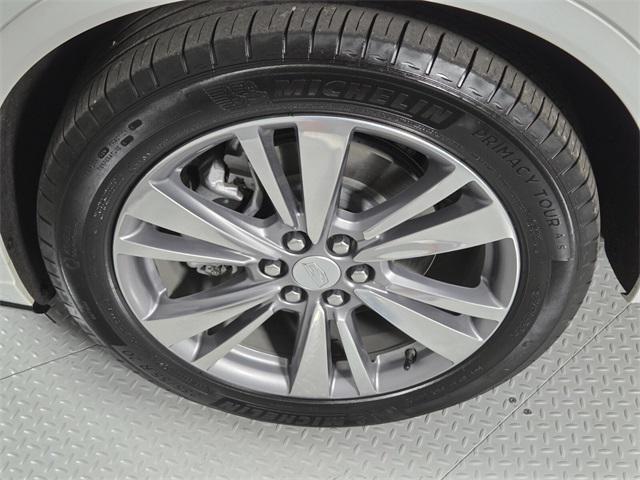 used 2025 Cadillac XT6 car, priced at $47,074