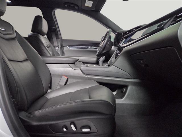 used 2025 Cadillac XT6 car, priced at $47,074