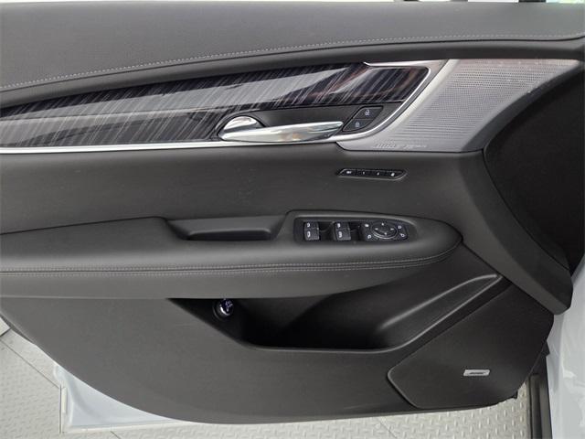 used 2025 Cadillac XT6 car, priced at $47,074
