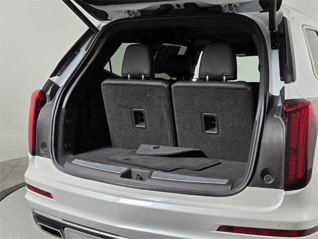 used 2025 Cadillac XT6 car, priced at $47,074