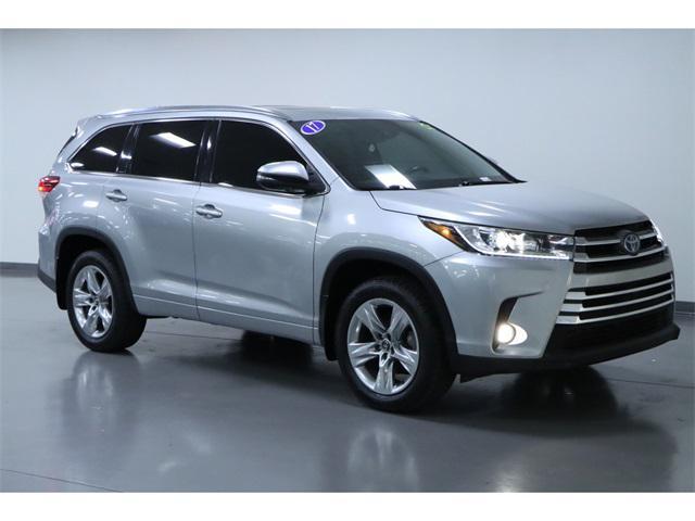 used 2017 Toyota Highlander Hybrid car, priced at $29,991