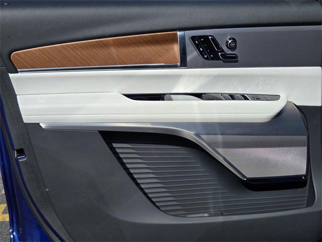new 2026 Cadillac VISTIQ car, priced at $84,704