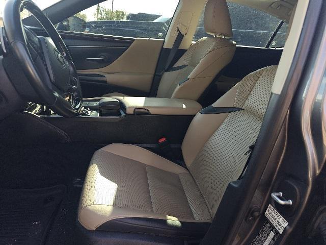 used 2019 Lexus ES 300h car, priced at $27,099