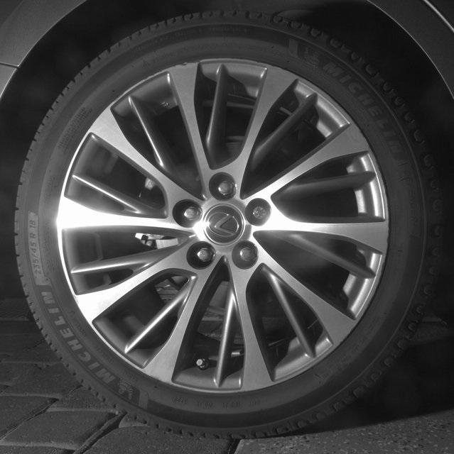 used 2019 Lexus ES 300h car, priced at $27,099