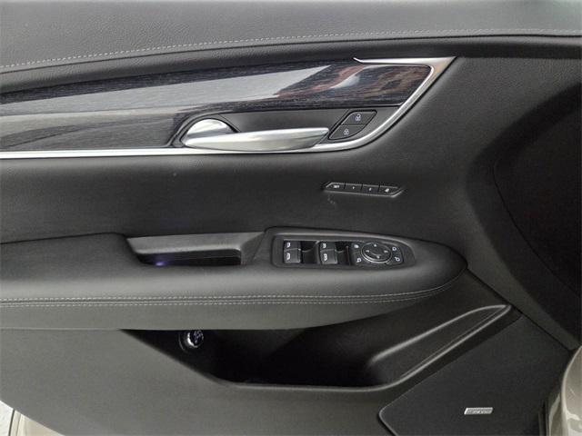 used 2022 Cadillac XT5 car, priced at $29,199