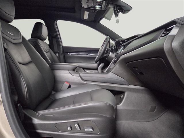 used 2022 Cadillac XT5 car, priced at $29,199