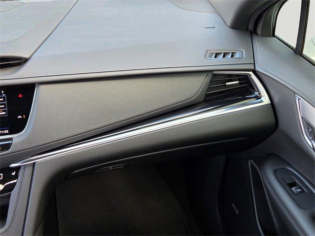 new 2025 Cadillac XT6 car, priced at $44,160