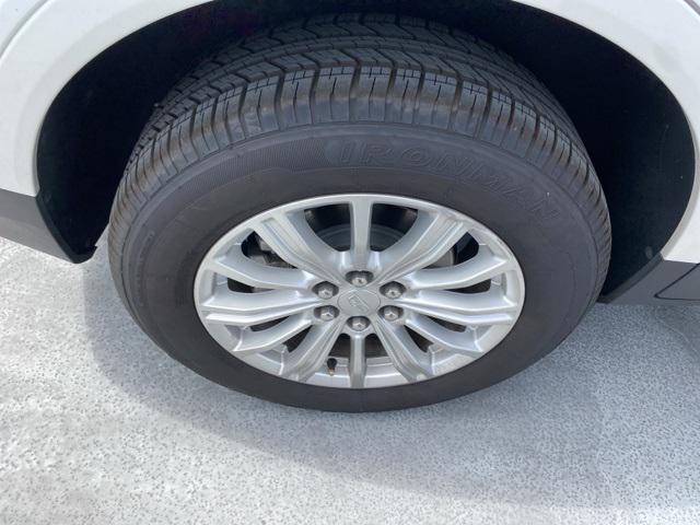 used 2018 Cadillac XT5 car, priced at $23,999