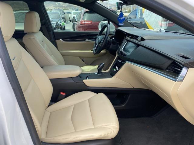 used 2018 Cadillac XT5 car, priced at $23,999