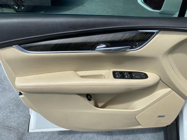 used 2018 Cadillac XT5 car, priced at $23,999