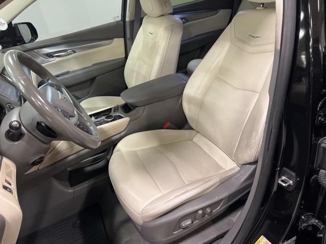 used 2023 Cadillac XT5 car, priced at $30,299