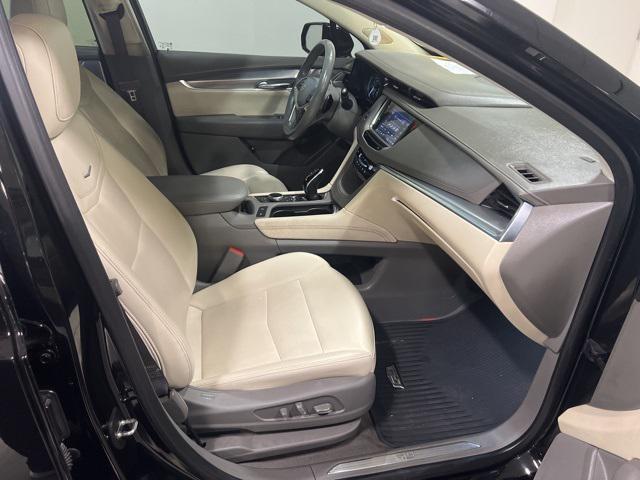 used 2023 Cadillac XT5 car, priced at $30,299