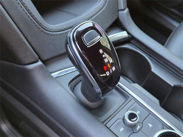 new 2025 Cadillac XT5 car, priced at $52,684