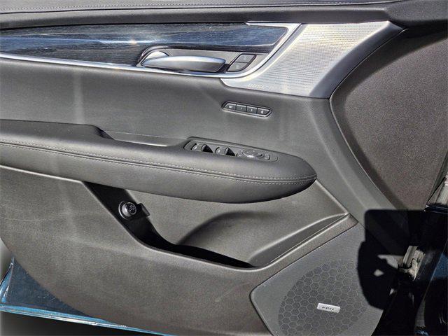 new 2025 Cadillac XT5 car, priced at $52,684