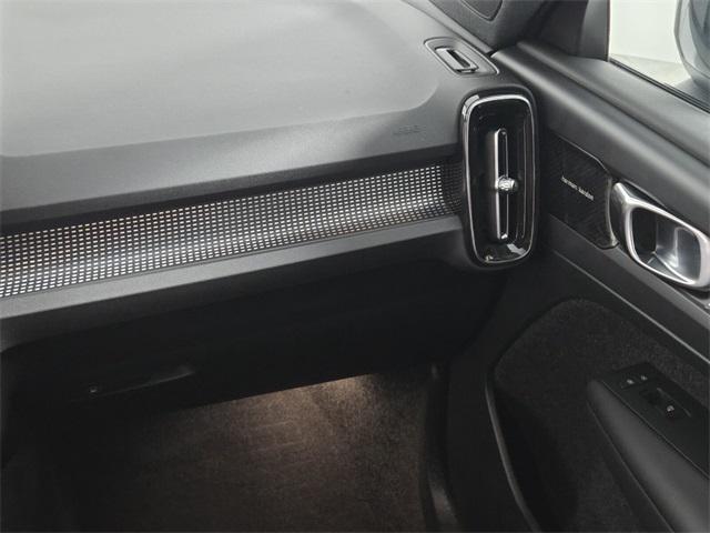 used 2019 Volvo XC40 car, priced at $20,499