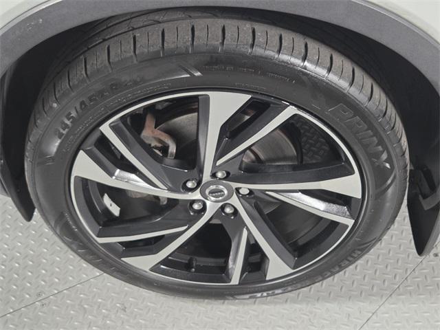 used 2019 Volvo XC40 car, priced at $20,499