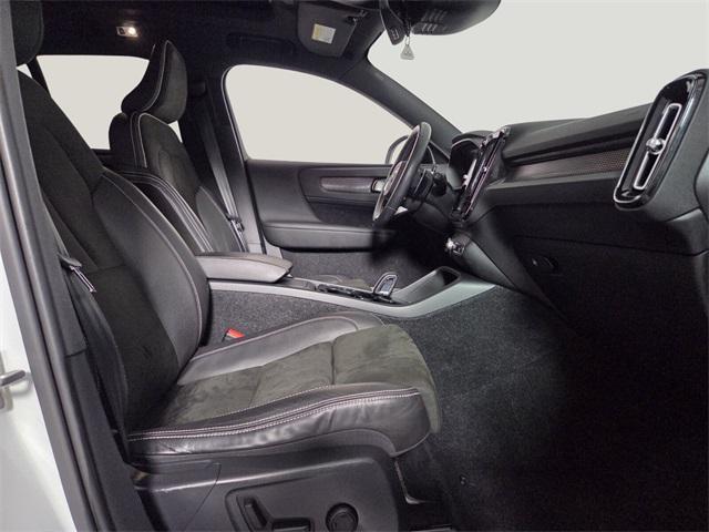 used 2019 Volvo XC40 car, priced at $20,499