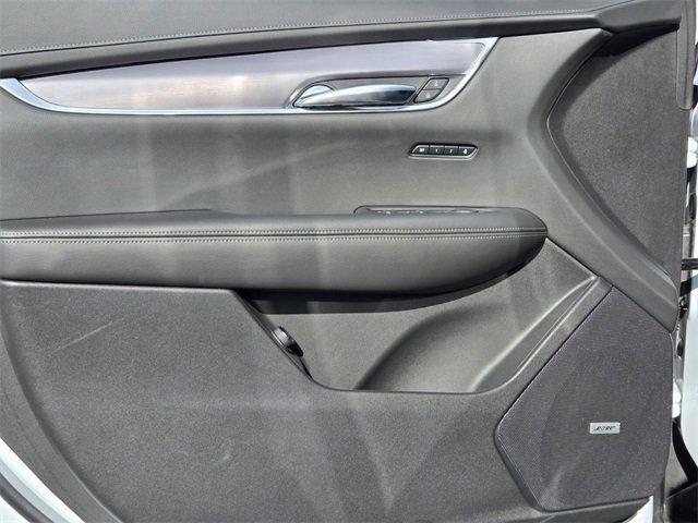 new 2025 Cadillac XT6 car, priced at $42,459