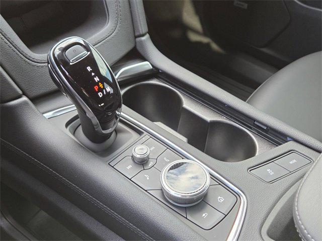 new 2025 Cadillac XT6 car, priced at $42,459