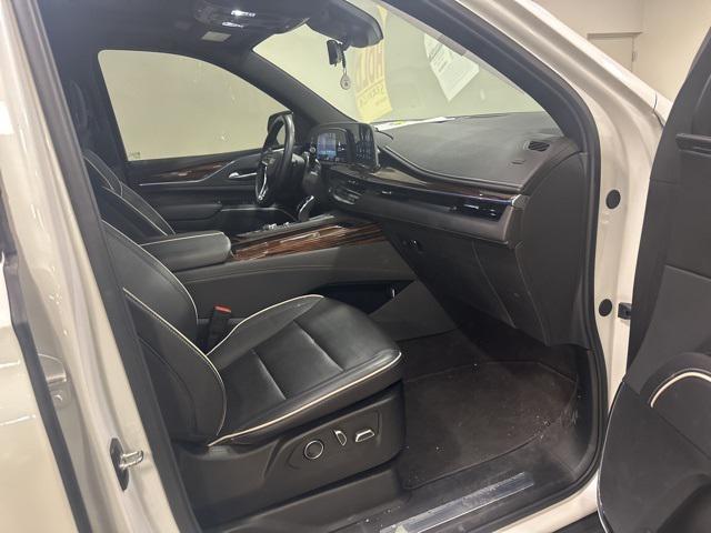 used 2024 Cadillac Escalade ESV car, priced at $89,299