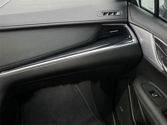 used 2023 Cadillac XT5 car, priced at $31,099