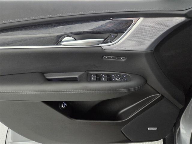 used 2023 Cadillac XT5 car, priced at $31,099