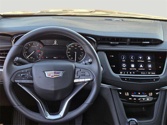 new 2025 Cadillac XT6 car, priced at $45,759