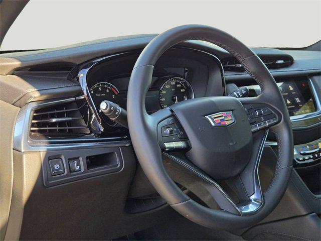 new 2025 Cadillac XT6 car, priced at $45,759