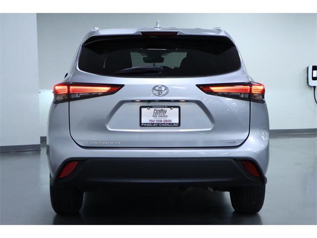 used 2022 Toyota Highlander car, priced at $32,399