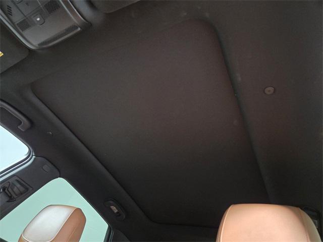 used 2022 Cadillac XT5 car, priced at $33,255