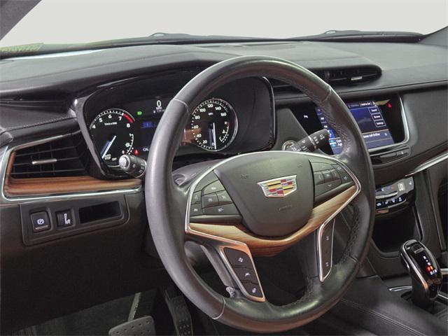 used 2022 Cadillac XT5 car, priced at $33,255