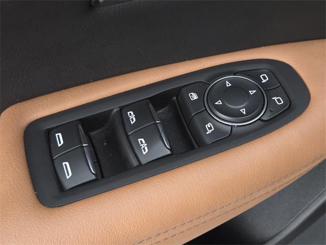 used 2022 Cadillac XT5 car, priced at $33,255