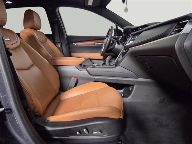 used 2022 Cadillac XT5 car, priced at $33,255