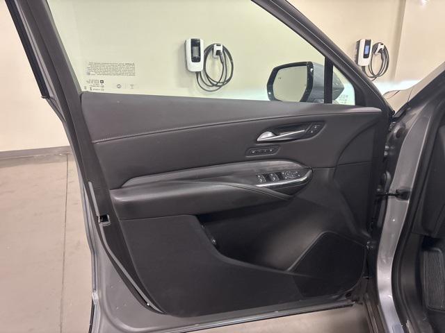 used 2025 Cadillac XT4 car, priced at $40,799