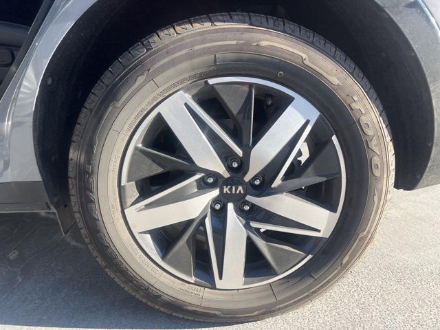 used 2021 Kia Sorento car, priced at $26,528