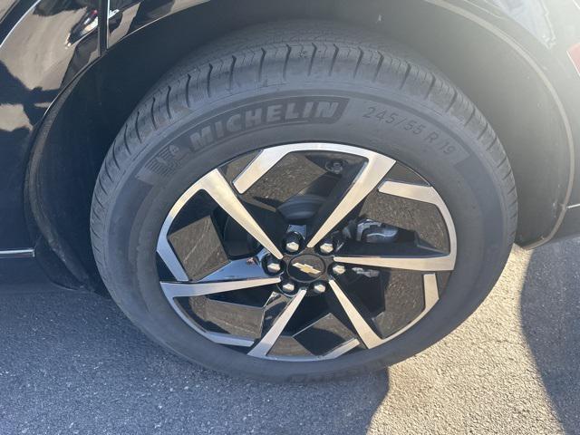 used 2025 Chevrolet Equinox EV car, priced at $23,699