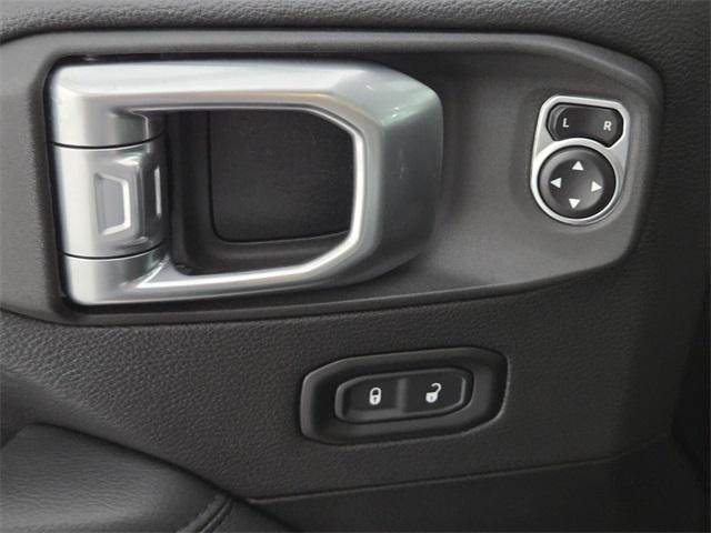 used 2020 Jeep Wrangler Unlimited car, priced at $27,512