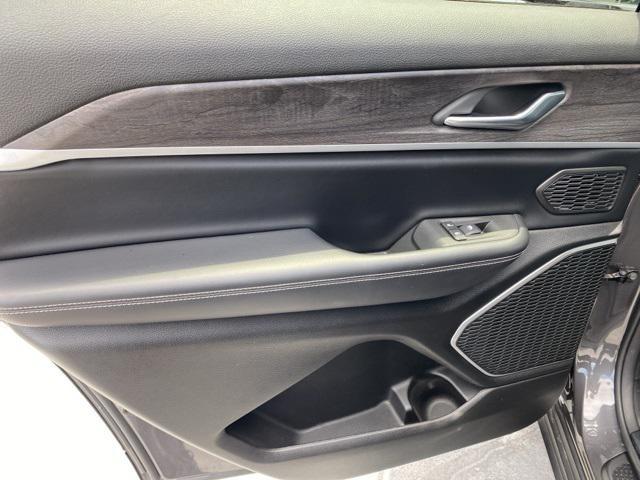 used 2021 Jeep Grand Cherokee L car, priced at $32,888